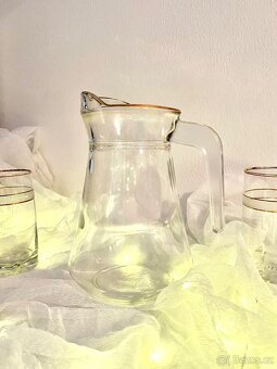 Křišťálový, zdobený džbán a sada sklenic - 2