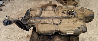 palivová nádrž VW T5 - 2