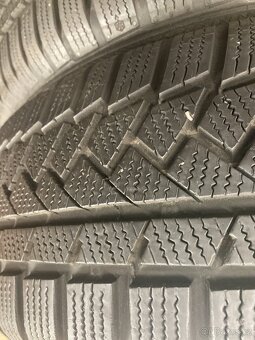 Zimni pneu 215/65 R17 continental - 2