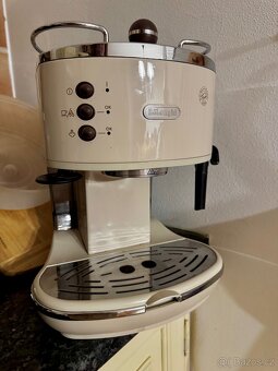 DeLonghi Vintage kávovar - 2