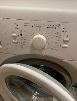 SLIM Pračka Whirlpool hlouba 45cm - 2