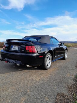 Ford Mustang 4.6 GT manuál,cabrio - 2