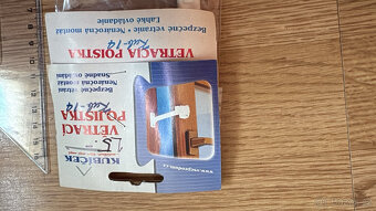 větrací pojistka plastová bílá - 2