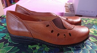 Hnědé pohodové botky na ven - 2