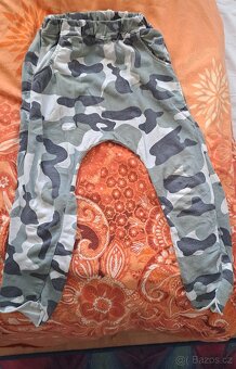 3/4 tepláky 146 - 2