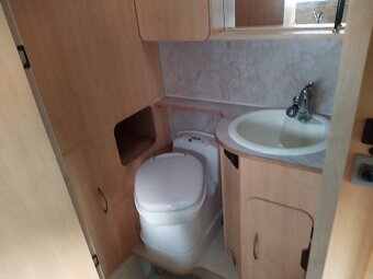 Prodám obytný automobil - 2