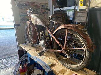 Jawa 100 ROBOT - 2