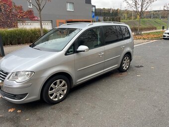 Volkswagen Touran 2.0 TDI - 7 místní - 2