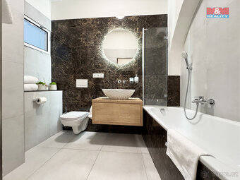 Pronájem bytu 2+1, 51 m², Karlovy Vary, ul. Tržiště - 2