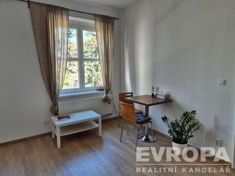 Prodej bytu 2+kk 52 m² - 2