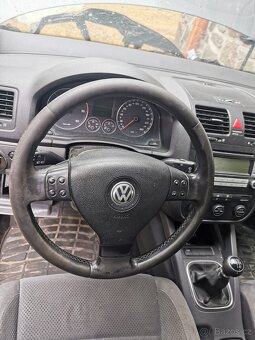 Golf 5 - 2