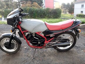 Honda VTR 250 F - 2