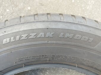 2 ZIMNÍ Bridgestone 215/65 R17 - PĚKNÉ - 2