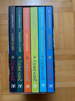 Zákon smečky, Erin Hunter - celá série vč. boxu - 2