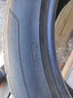 Prodám 2ks letních pneu 235/50/20 Hankook Ventus S1 Evo3 SUV - 2