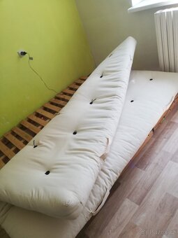 Futon - 2