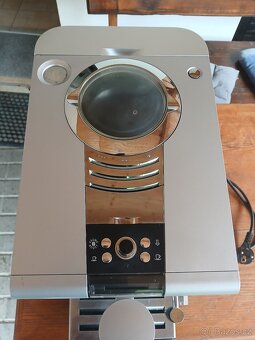 Jura Ena 7 - 2