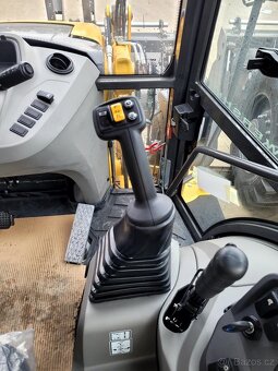 New holland B115 / 2025 joystic traktor bagr - 2