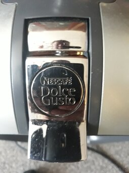 KÁVOVAR ZN. DOLCE GUSTO NA KAPSLE 220 V. - 2