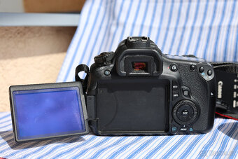 Canon EOS 60D+objektiv24+50+18-135mm - 2