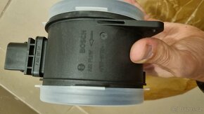 Vaha vzduchu bmw x3 2008 bosch air flow sensor pbt gf30 - 2