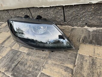 levý a pravý přední halogenový světlomet Seat ALHAMBRA - 2