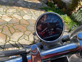 Suzuki VS 600 Intruder - 2
