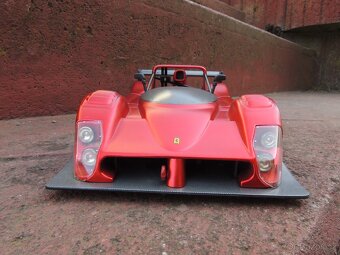 Ferrari 333 SP 1:18 HotWheels Elite - 2