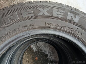 zimní pneu 215/65/16C - 2