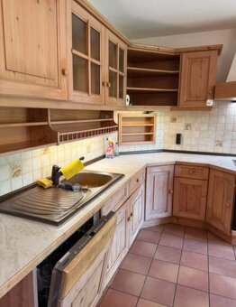 Velká kuchyně z masivu se spotřebiči,5675 - 2