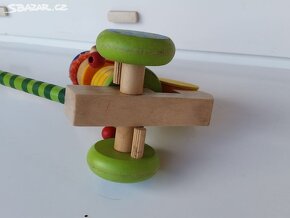 Dřevěná hračka šašek na tyči - 2