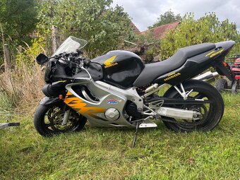 Bourana Honda CBR 600F 25KW 2000 - 2