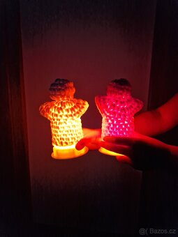 Háčkovaný andílek s LED podsvícením - 2
