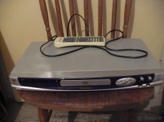 Dálkový ovladač od DVD přehrávače MAXIMUS - 2