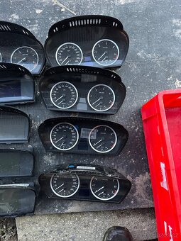 Bmw e60/61 budíky a displej - 2