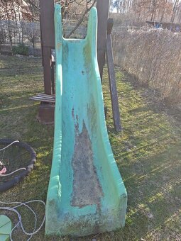 Dětské houpačky a skluzavka - 2