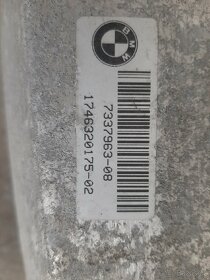 Bmw x6 f16 2018 výztuha - 2