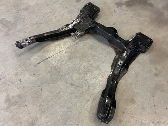 Citroen Jumpy - přední nápravnice. - 2