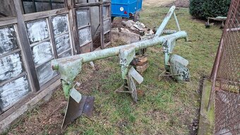 Tříradličný trubkový roudnický pluh - 2