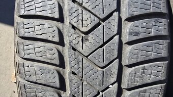 Pneu 215/55/17 Pirelli - 2