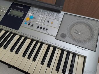 Yamaha PSR-E323 - 2