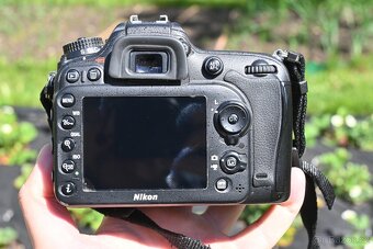Nikon D7200 - 2