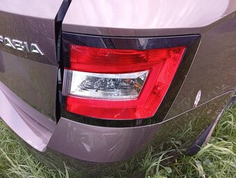 Zadní světlo Škoda Fabia III combi - 2