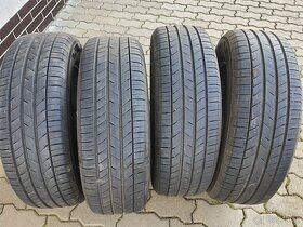 Letní pneu Kumho - 215/65 R17 99V - 2