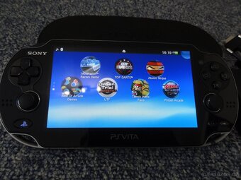 PS Vita, PSV, Playstation Vita OLED. 4GB paměť - 2