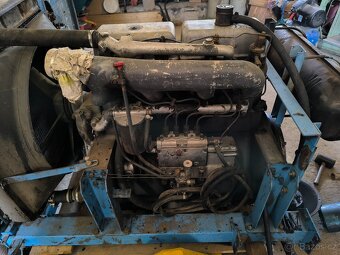 Motor E512 - 2
