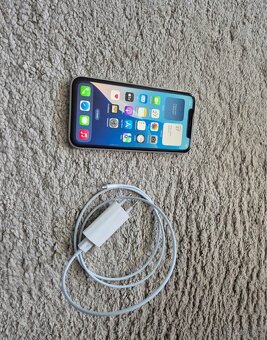 iPhone 11 64gb baterie 95% - 2