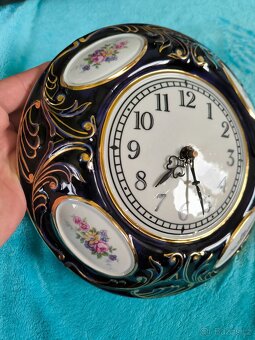 Porcelánové nástěnné hodiny Royal Dux - 2