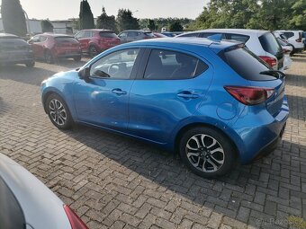 Mazda 2 1.5i 66kw r2018-91000kmNAKAMAxenonKameraVyhřSed - 2
