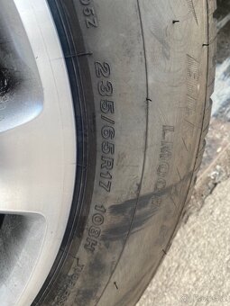 235/65 r17 Bridgestone Blizzak lm005 - 2